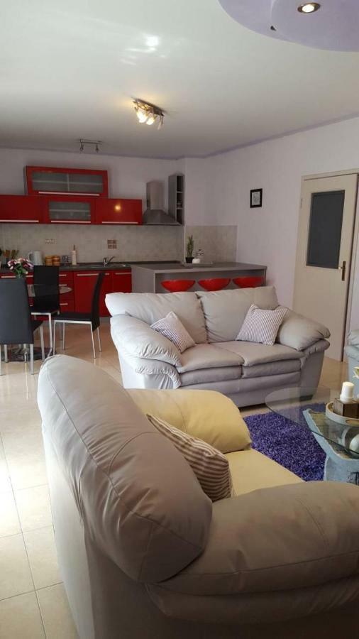 Apartman Luly Apartment Kastela Bagian luar foto