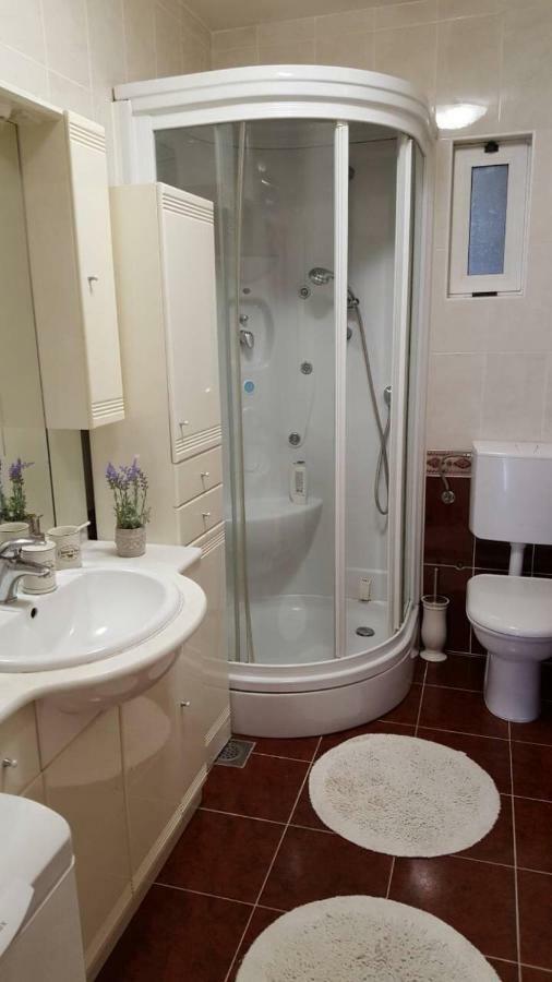 Apartman Luly Apartment Kastela Bagian luar foto
