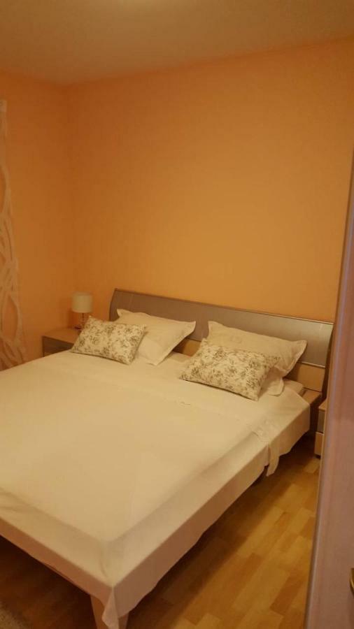 Apartman Luly Apartment Kastela Bagian luar foto